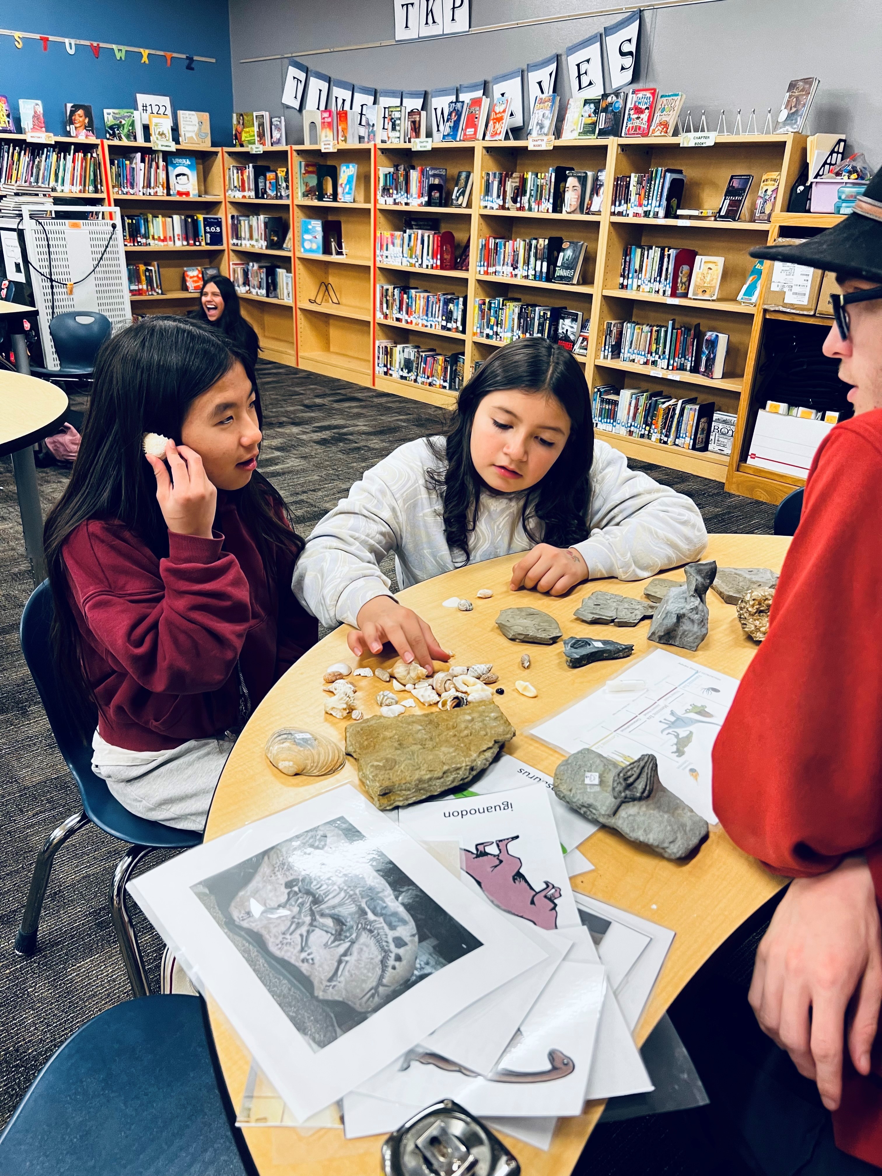 kids looking at rocks